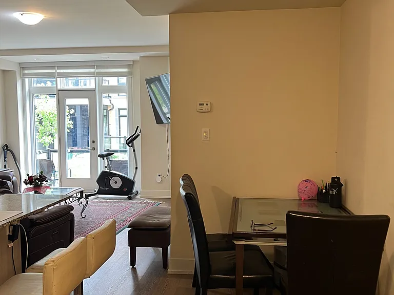 2 Phelps Ln #10 — Photo 12