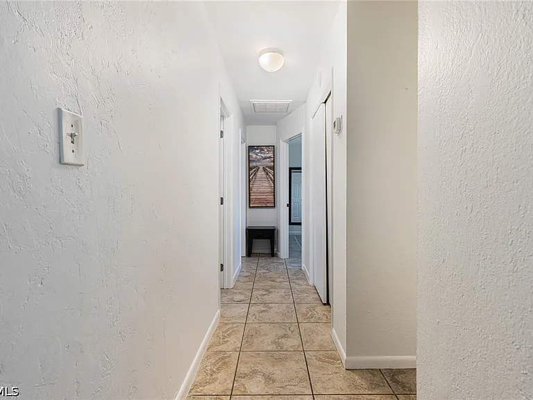 18597 Marco Blvd — Photo 26