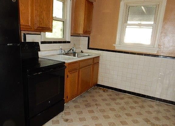 5th image of 580 Cosie Dr