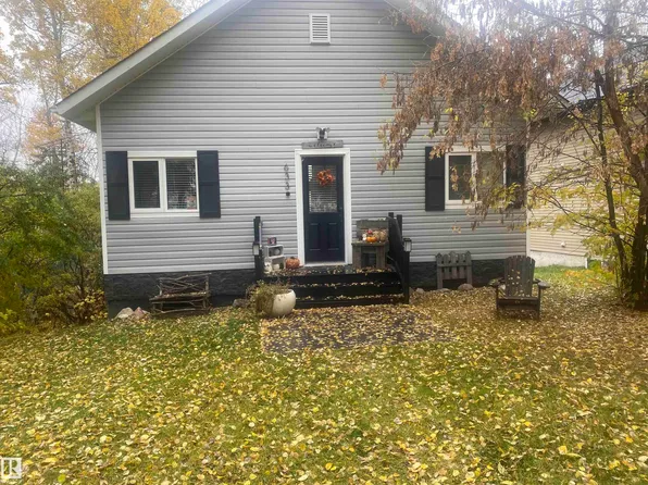 633 Lakeside Point E, Spring Lake, AB T7Z 2T5