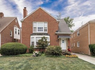 13582 Cedar Rd, University Heights, OH 44118