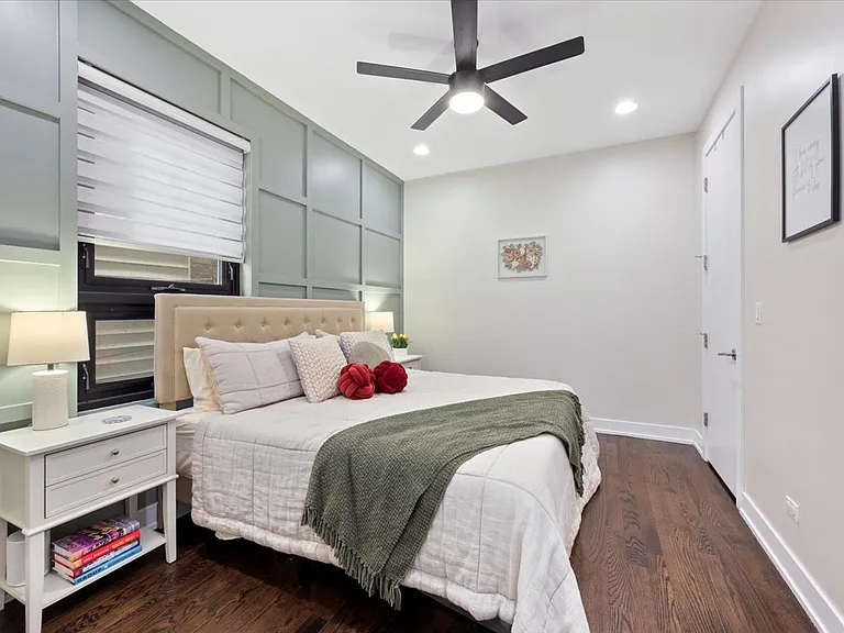 1349 N Leavitt St #1B — Photo 14
