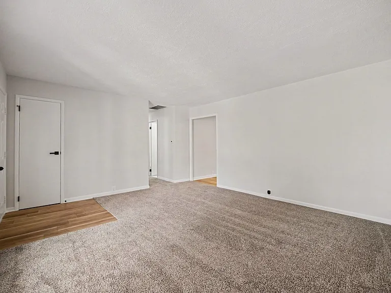 338 Hickory Ave — Photo 3