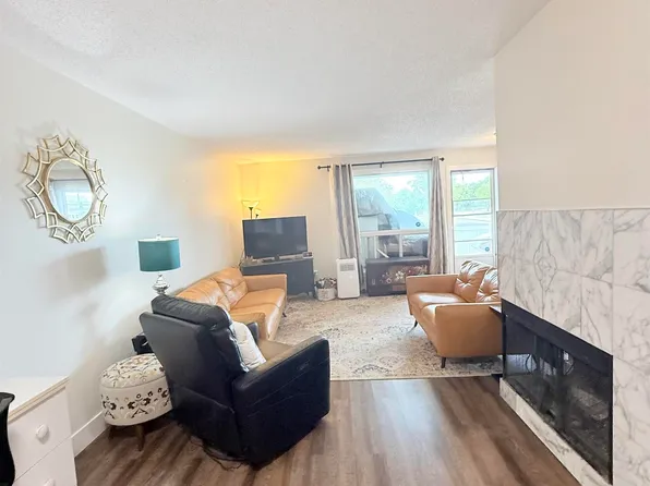 2703 79th St NW #89, Edmonton, AB T6K 3Z6
