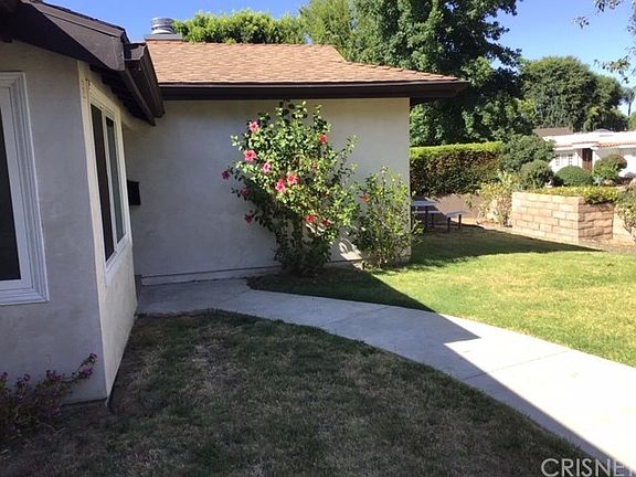 2nd image of 4805 Lindley Ave