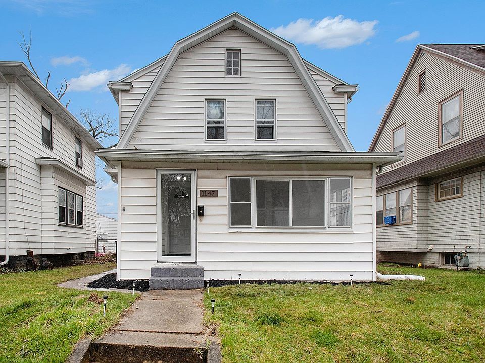 1st image of 1147 E Fox St