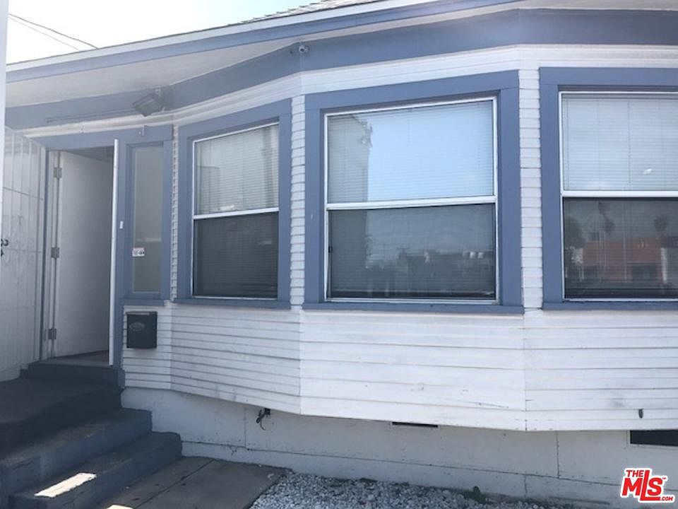 1st image of 2629 Santa Monica Blvd