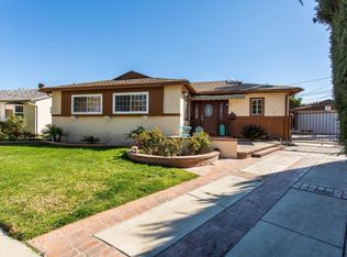 18232 Weddington St, Tarzana, CA 91356