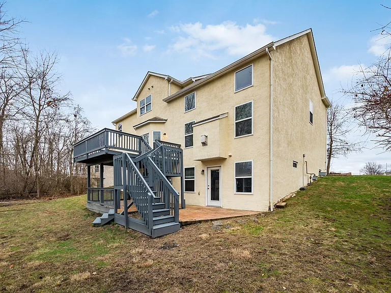 7302 Claddaugh Ln — Photo 48