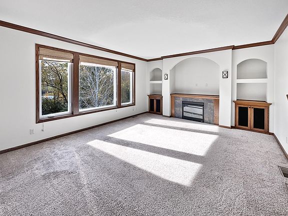3rd image of 7615 Oxbow Creek Cir N
