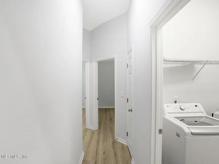 13305 Solar Dr — Photo 22