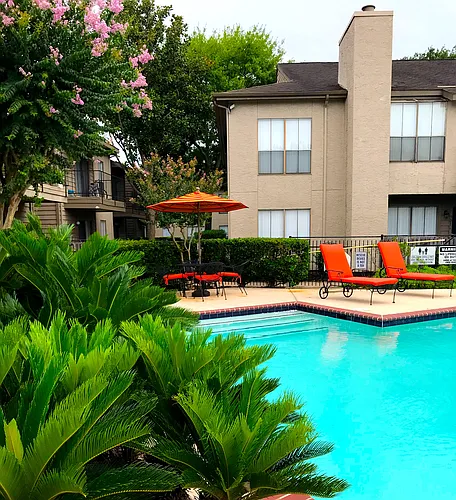 Wilshire Park Apartments Photo 1