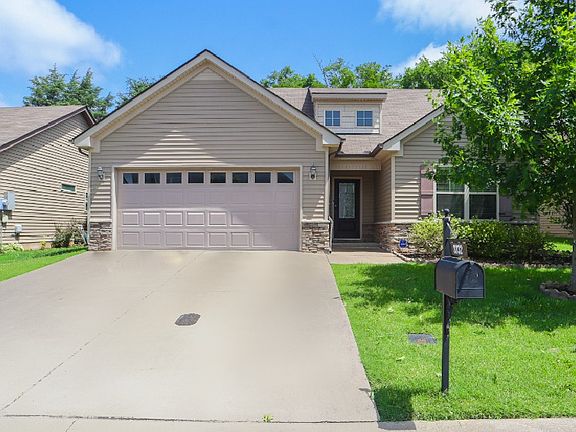 2nd image of 3332 Tourmaline Dr
