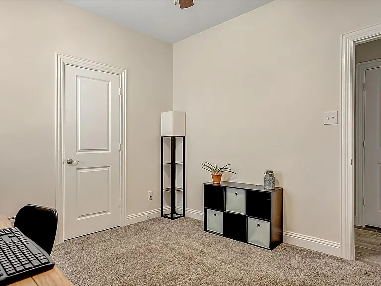 7205 Windy Meadow Dr — Photo 27