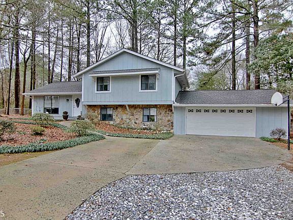 2nd image of 190 Rosewood Dr
