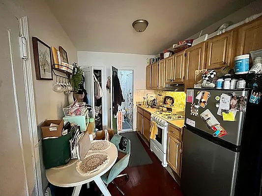 5th image of 125 Stanton St #10A
