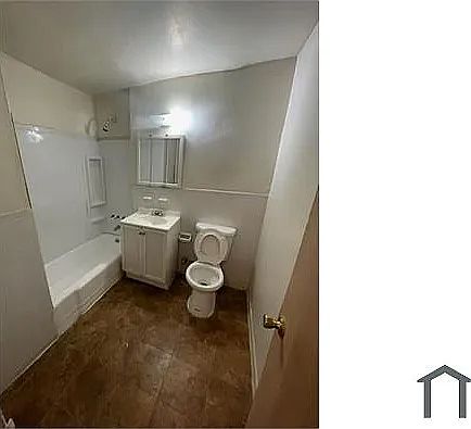 1st image of 622 Van Cortlandt Park Ave #1