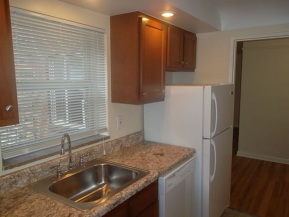 2nd image of 219 Lincoln Ave #B09