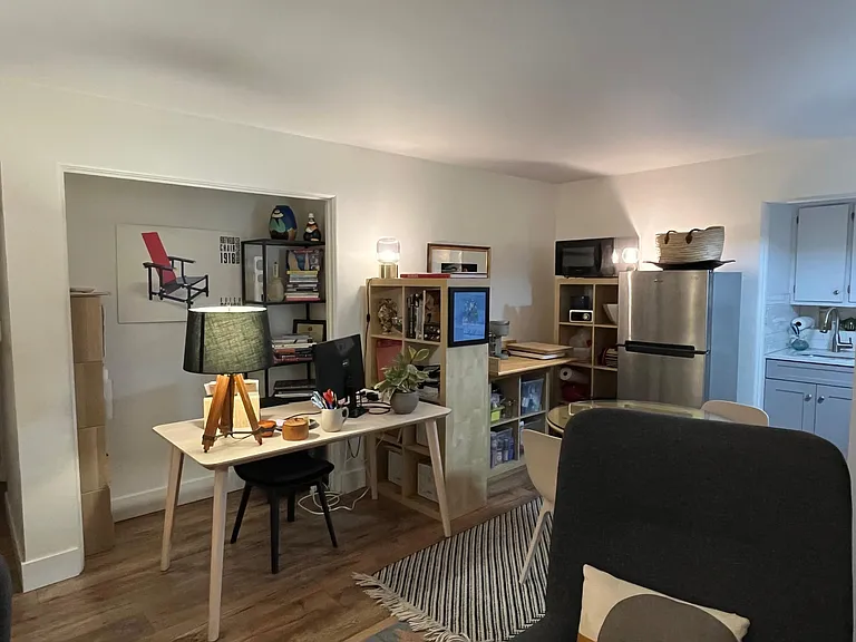 345 Logan St SE #A — Photo 8