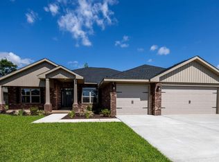 6481 Benelli Dr, Milton, FL 32570