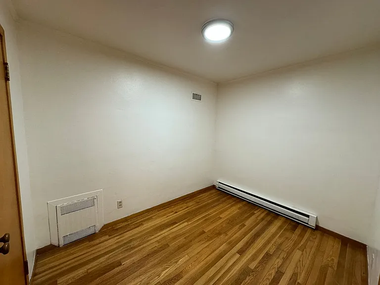 1806 W Pacific Ave — Photo 15