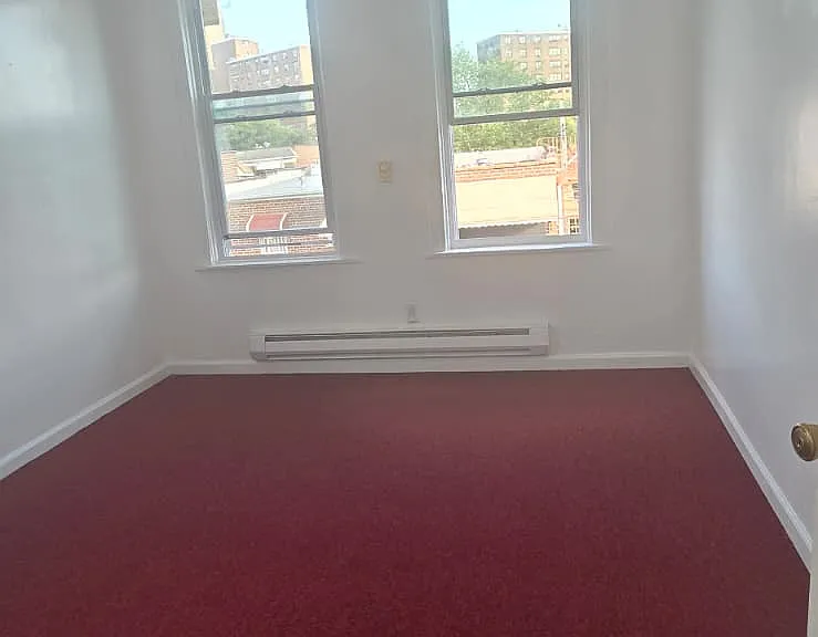 Virgil Pl — Photo 1