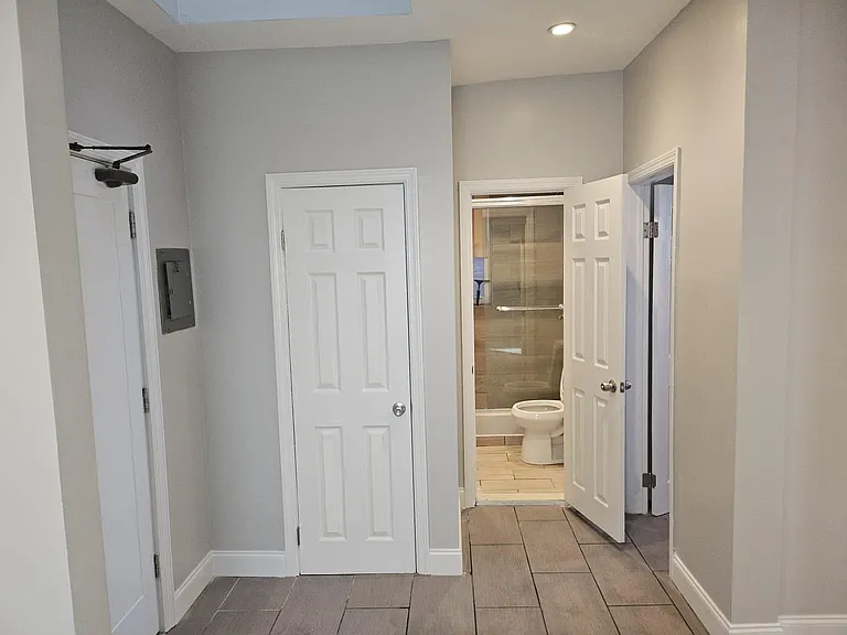 976 Main Ave #2F — Photo 1