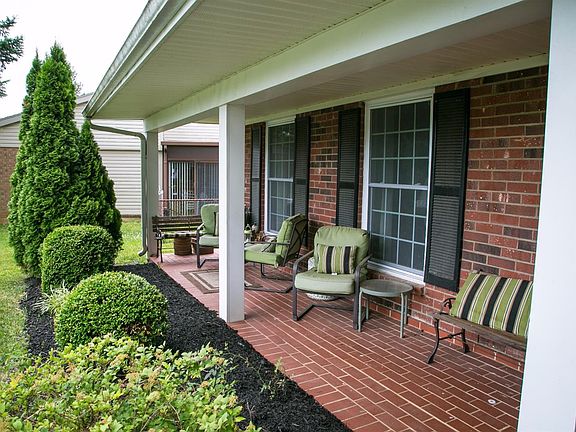 2nd image of 3305 Buckhorn Dr