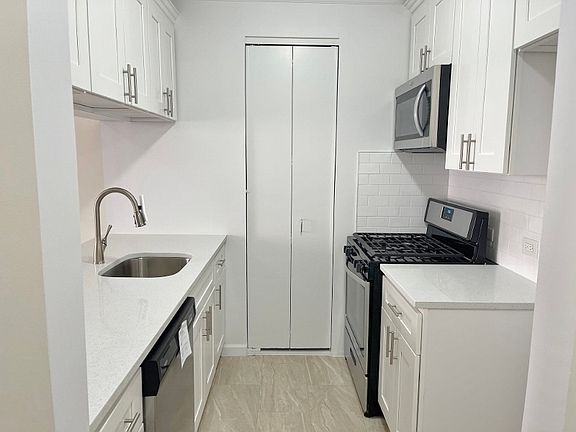 3rd image of 300 Albany St APT 9M