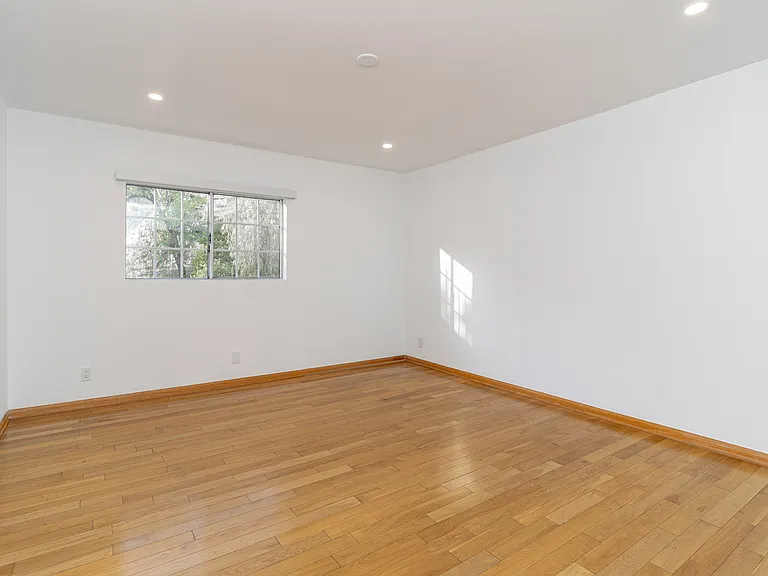 3319 Haven Way — Photo 27