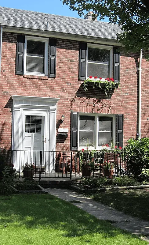 3 bed, 2.0 bath, 1650 sqft, $2,000 — Photo 1