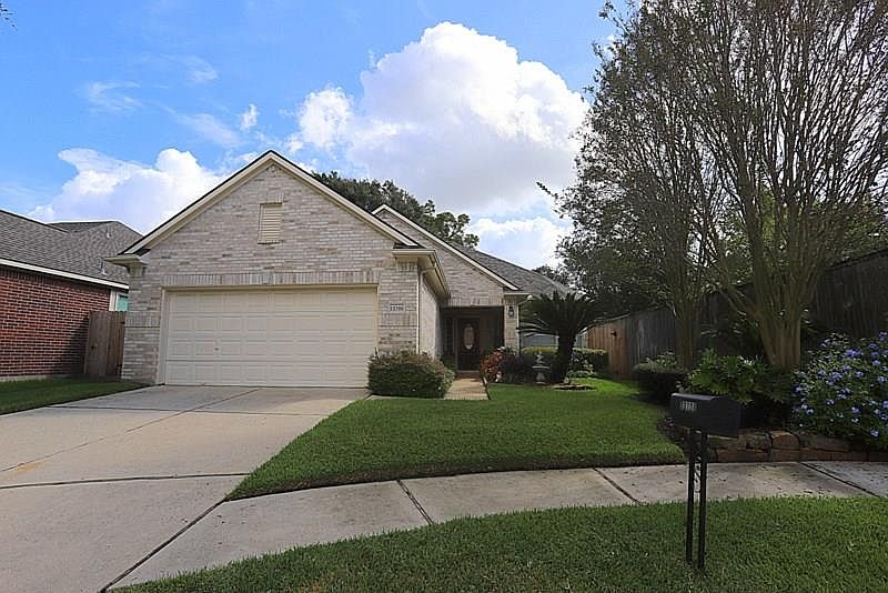 1st image of 13706 Hillingdale Ln