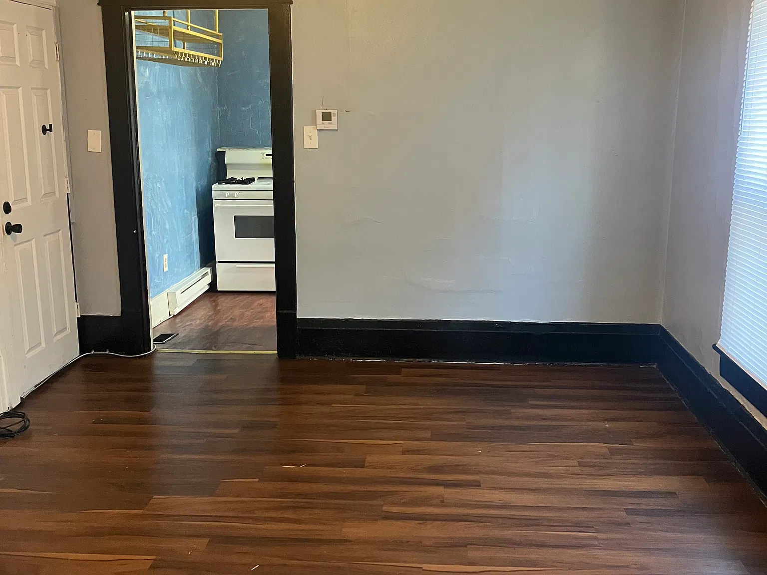 73 15th St NW — Photo 3