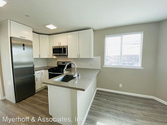 4th image of 500 23rd Ave #502