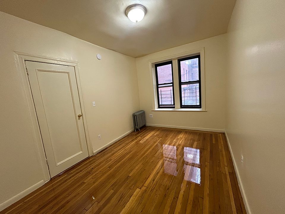 2nd image of 2280 Grand Ave APT C