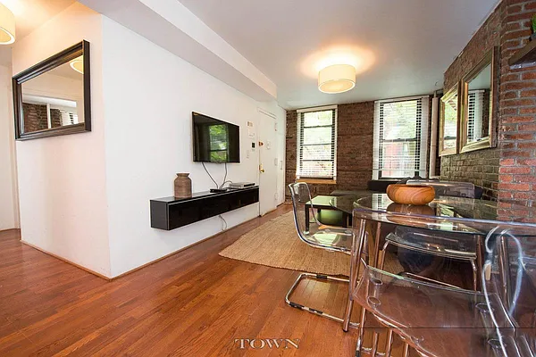 Rented by Town Residential | media 22