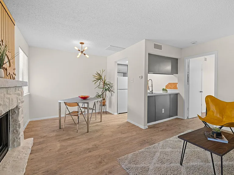 9079 Jollyville Rd #203 — Photo 6
