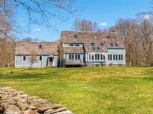 65 Huntinghouse Rd, North Scituate, RI 02857
