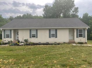 1827 Oak Ridge Rd #B, Oak Ridge, NC 27310