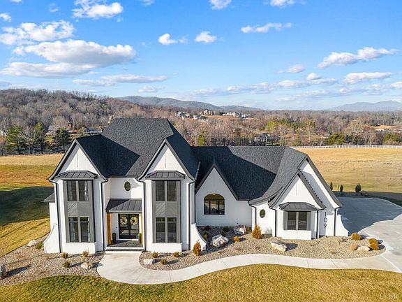 2nd image of 109 Stables Ln