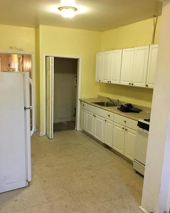 1st image of 25 Overlook Ter APT 7B