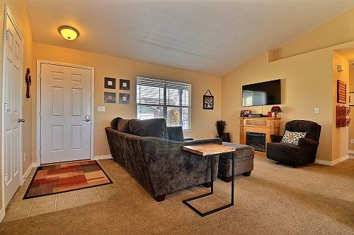 3rd image of 217 Aspen Grove Way