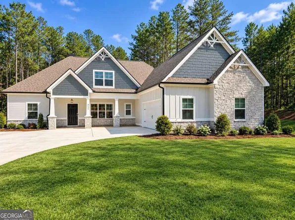 9455 Glacial Ln, Fairburn, GA 30213