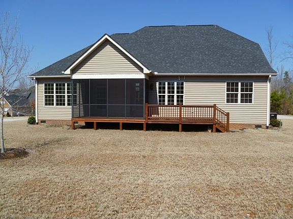 2nd image of 610 Montague Dr