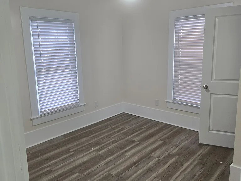 605 Valdese Ave #100 — Photo 32