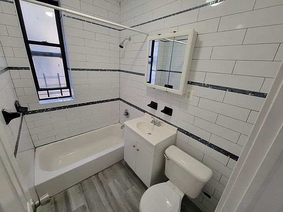5th image of 530 Isham St APT 4B