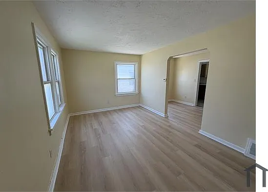 3 bed, 1220 sqft, $1,795 — Photo 3