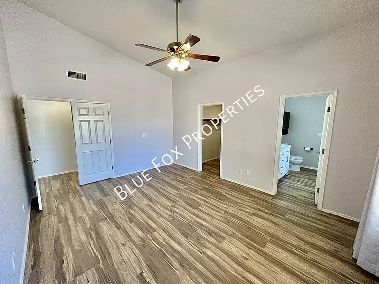 710 W Calle Alta Loma — Photo 17