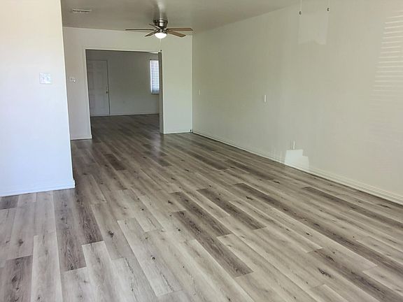 3rd image of 2330 N 48TH Avenue