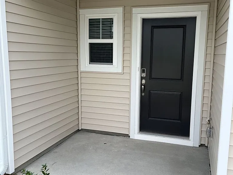 3713 Backwater St — Photo 2